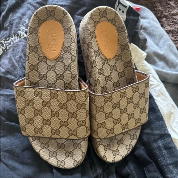 Gucci | Shoes | Gucci Mens Brown Slide Sandals | Poshmark display picture 3